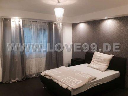 114435c10526696-L-a101f46e