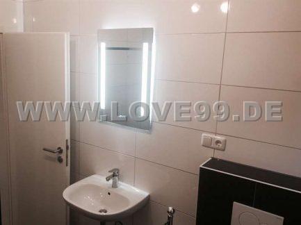 114435c10526714-L-c004400a