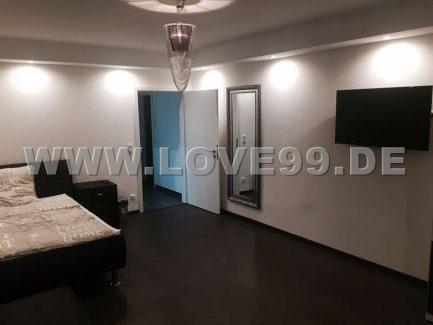 114435c10526718-L-ac8b7b00