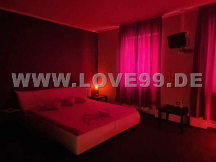 115667e10732125-L-f8472b95