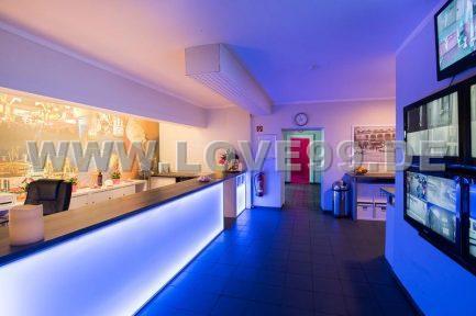 Pink Palace8-3e1a968a