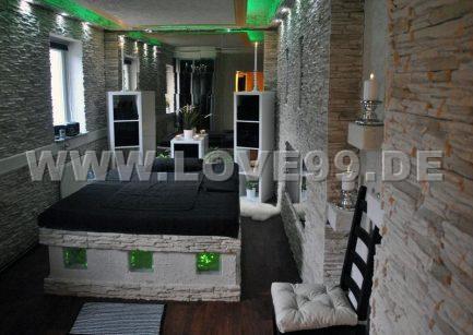 Zimmer zu vermieten12-23e8392e