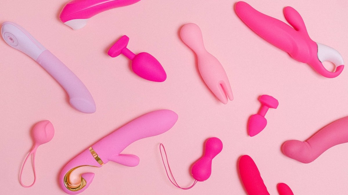 Peppen Sie den Sex auf: eine Auswahl der besten Sexspielzeuge für die Doppelpenetration