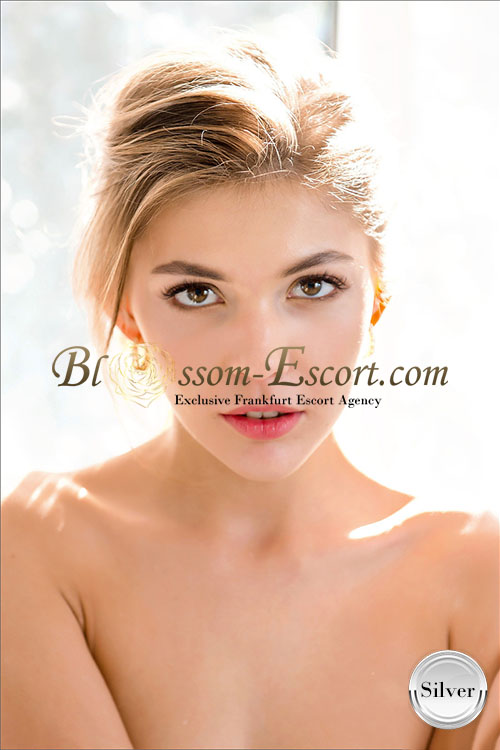 Agentur Blossom Escort Modell Amelia