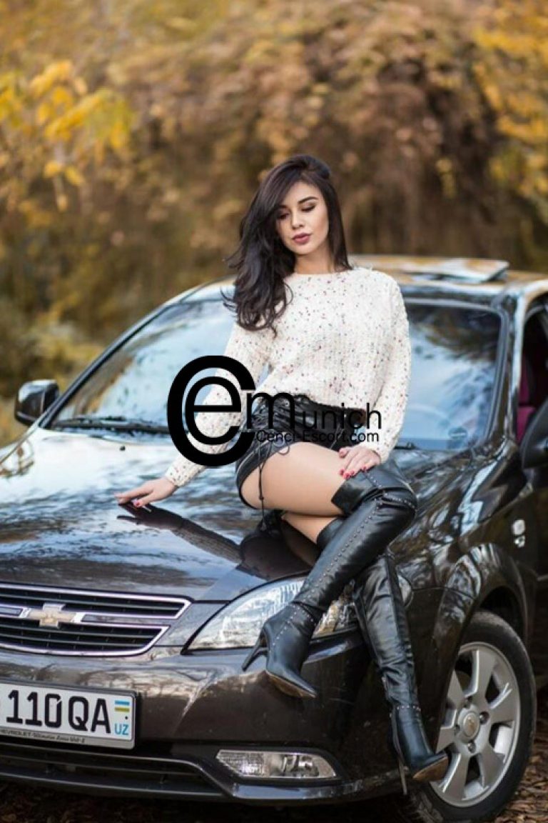 Escort callgirl Saoirse