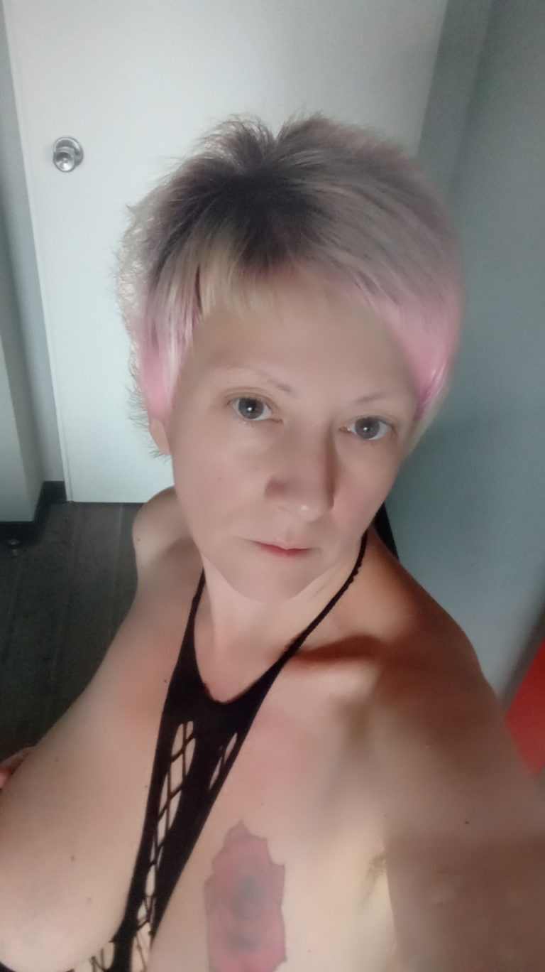 Escort callgirl date 40tg