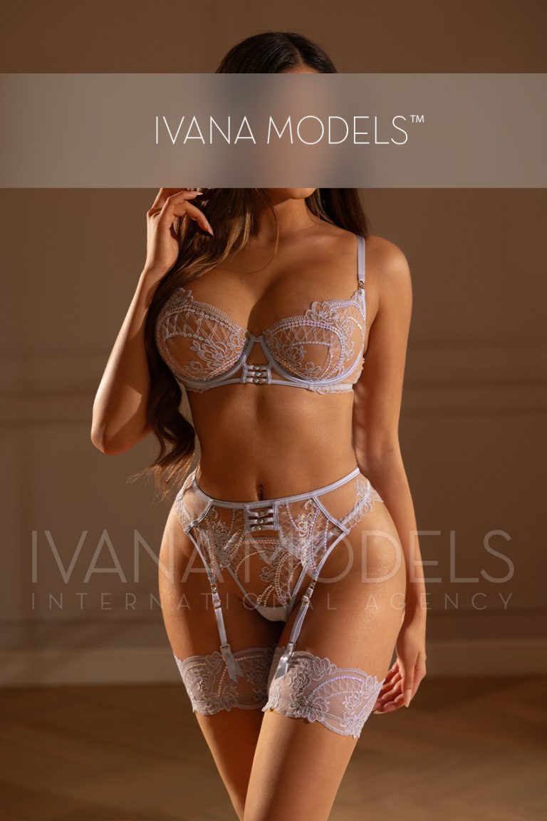Escort callgirl Aurelia